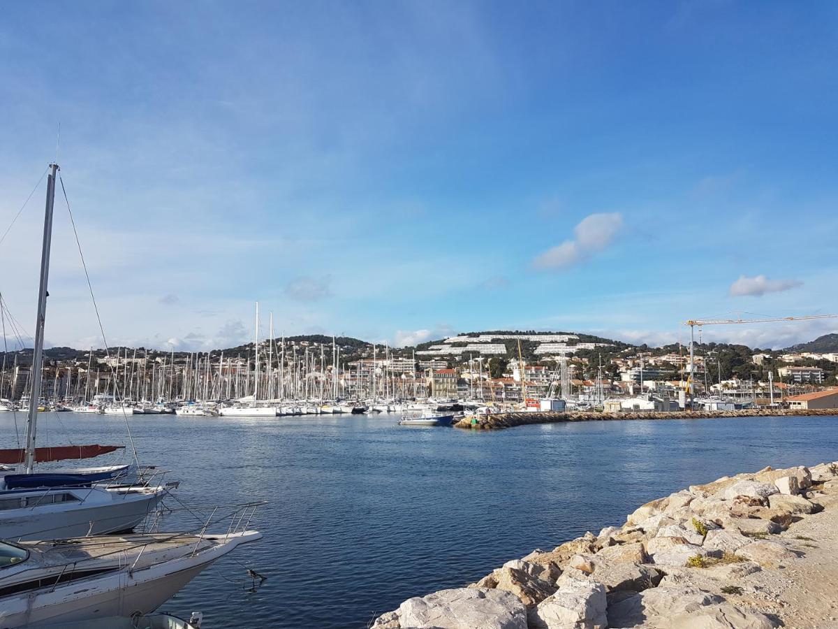 Studio Avec Parking Tout A Pied Et Calme Bandol Exterior photo
