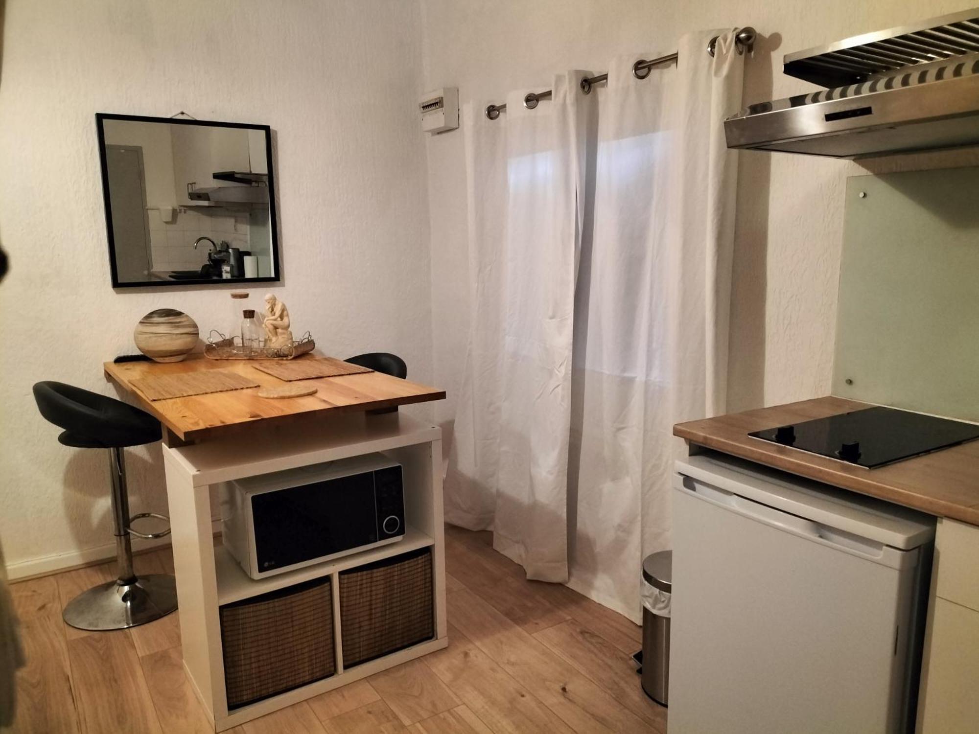 Studio Avec Parking Tout A Pied Et Calme Bandol Exterior photo